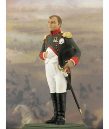 Large Napoleon in Chasseur-Cheval reg. uniform.